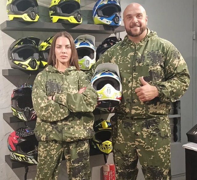 Настю и Наталью Роинашвили заставили уйти в отпуск Настю и Наталью Роинашвили заставили уйти в отпуск