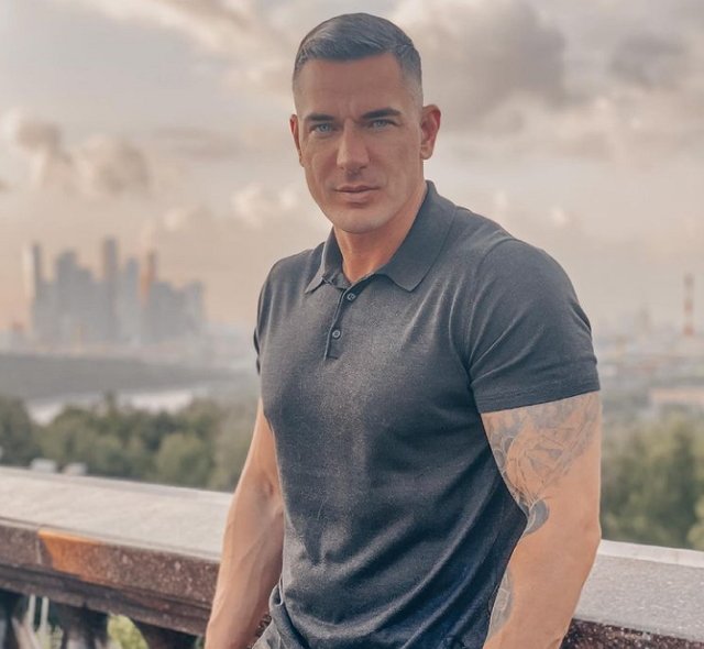 ������ ������ ������� ���-������� � ������� ���������� �� ����