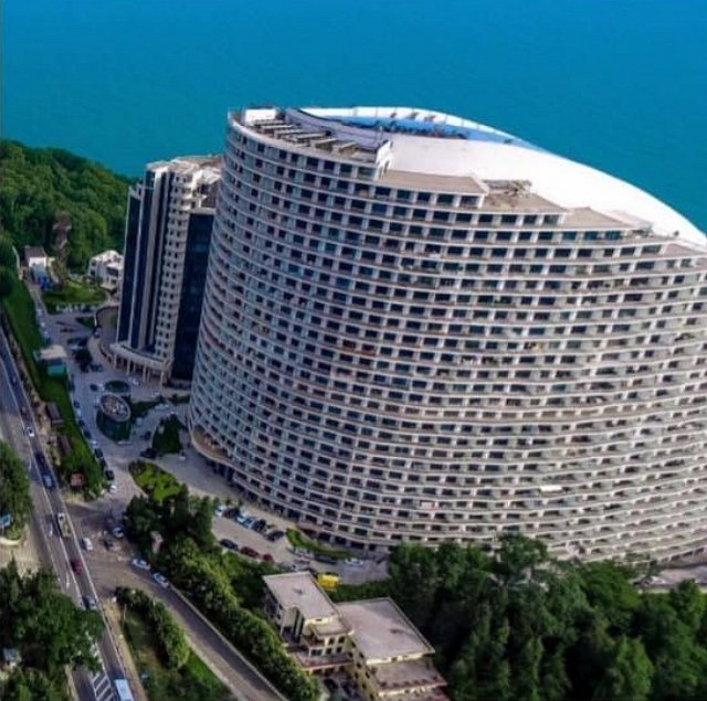 Хейтеры выяснили местоположение семейства Дмитренко в Сочи Хейтеры выяснили местоположение семейства Дмитренко в Сочи