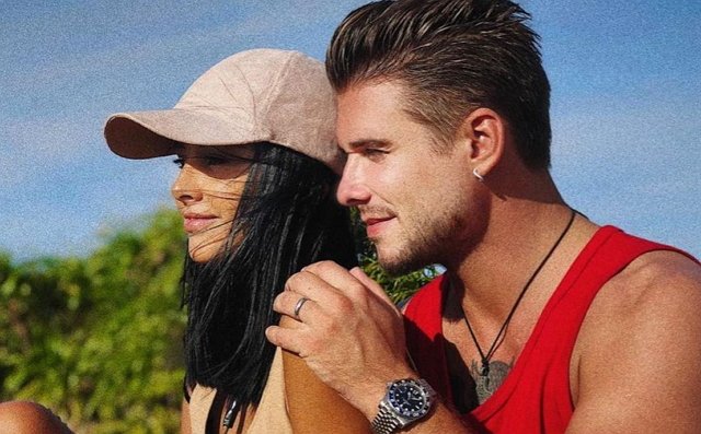 ������� �������� ����� ����������� � ����������