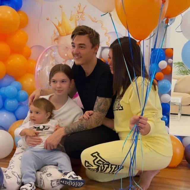 Фото детей участников Дома-2 (1.10.2021) Фото детей участников Дома-2 (1.10.2021)