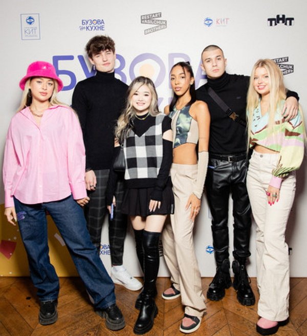 Бузова заявила, что не может зарекаться от возобновления отношений с бывшим Бузова заявила, что не может зарекаться от возобновления отношений с бывшим