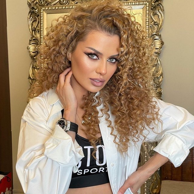 Боня пытается оправдаться за насмешки Собчак Боня пытается оправдаться за насмешки Собчак