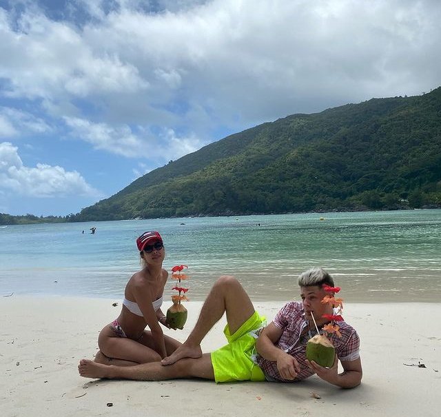 Мадан и Моргенштерн готовы в третий раз лететь на Сейшелы Мадан и Моргенштерн готовы в третий раз лететь на Сейшелы