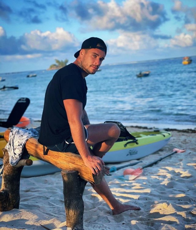 Ермакова пояснила, чем Ромашов привлекает девушек Ермакова пояснила, чем Ромашов привлекает девушек