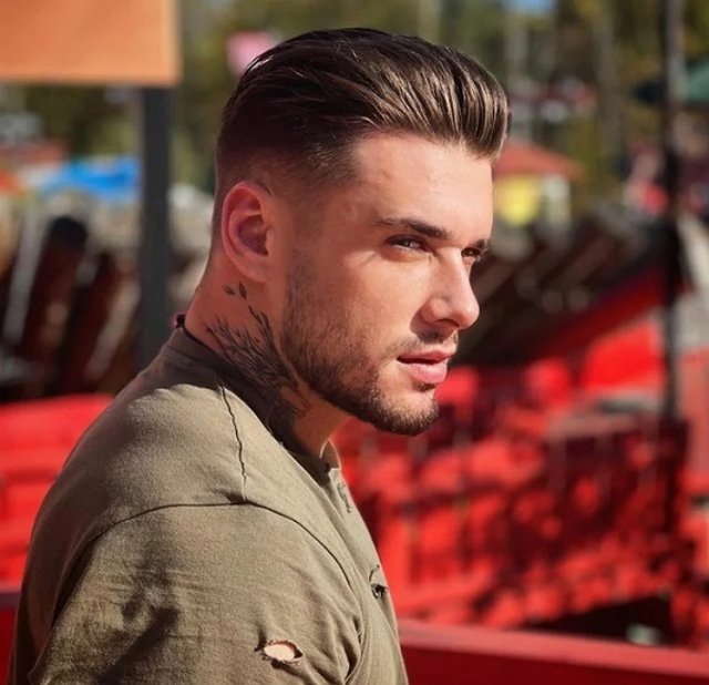 Евгений Ромашов: Может, я живу неправильными «канонами»? Евгений Ромашов: Может, я живу неправильными «канонами»?