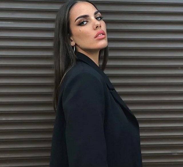 Алёна Опенченко призналась в оставшихся чувствах к Жемчугову Алёна Опенченко призналась в оставшихся чувствах к Жемчугову