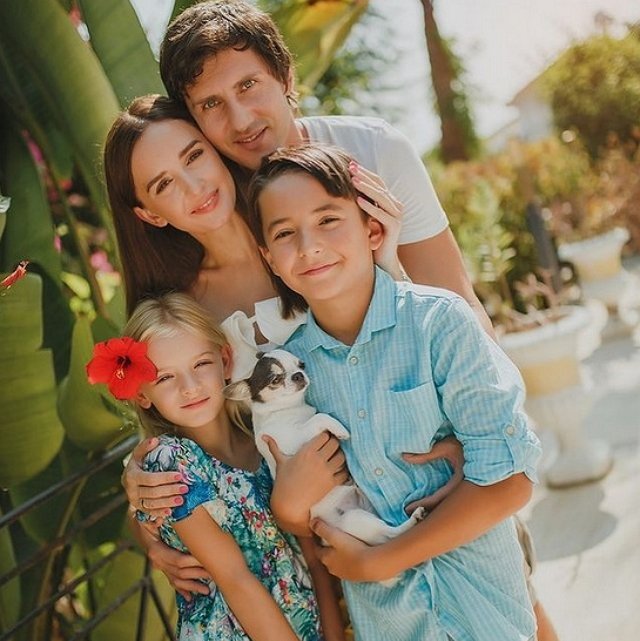 Фото детей участников Дома-2 (8.10.2021) Фото детей участников Дома-2 (8.10.2021)