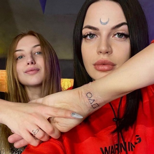 Селена Майер: Моя вторая тату! Селена Майер: Моя вторая тату!