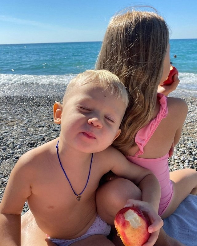 Мария Круглыхина: Сегодня утром мы проснулись в Абхазии Мария Круглыхина: Сегодня утром мы проснулись в Абхазии