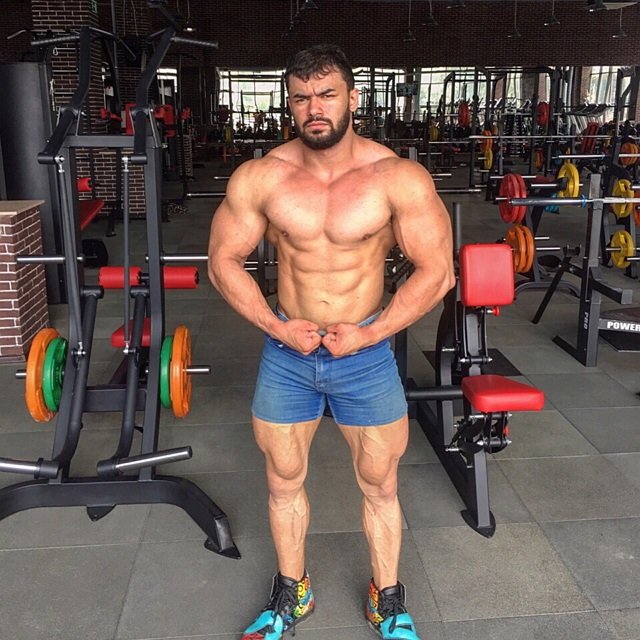 Новый участник Эдуард Григорян Новый участник Эдуард Григорян