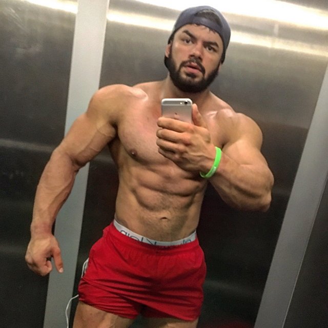 Новый участник Эдуард Григорян Новый участник Эдуард Григорян