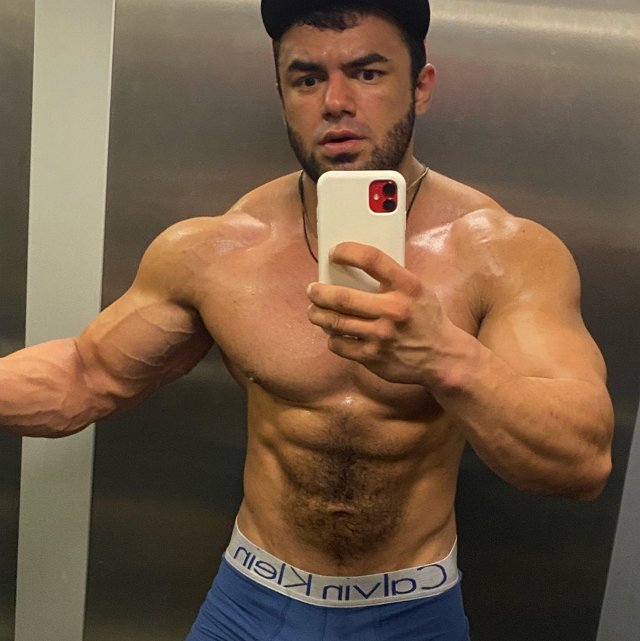 Новый участник Эдуард Григорян Новый участник Эдуард Григорян