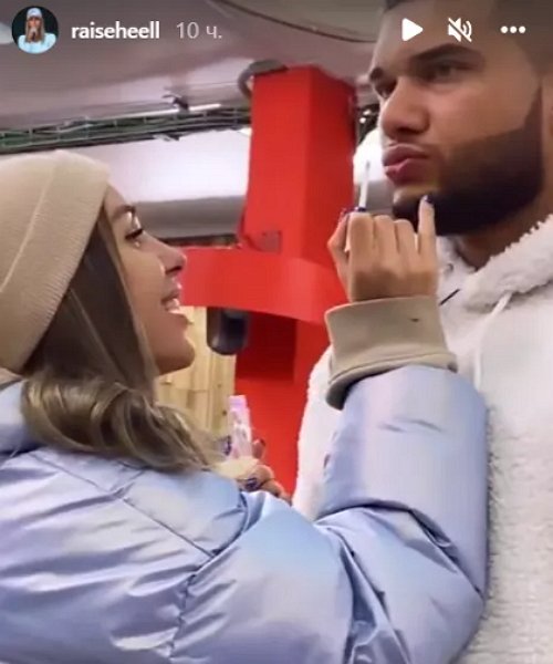 Бахарева ищет отца для своего ребенка с хорошим генофондом Бахарева ищет отца для своего ребенка с хорошим генофондом