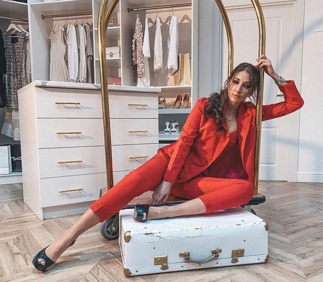 Захарова не испугалась Кристину Бухынбалтэ Захарова не испугалась Кристину Бухынбалтэ