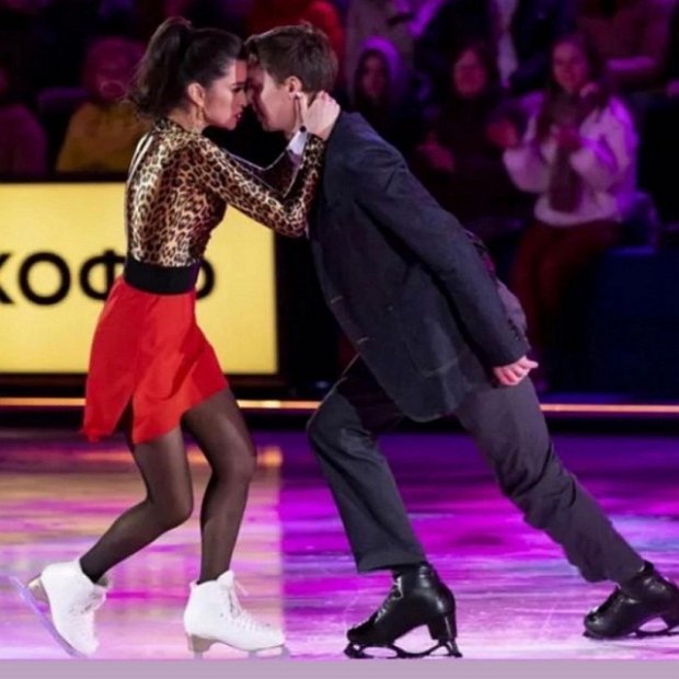 Бородина благодарна фанатам за возможность выступать в финале ледового шоу Бородина благодарна фанатам за возможность выступать в финале ледового шоу