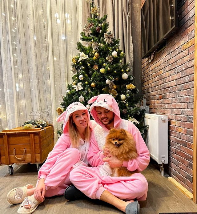 Надежда Ермакова: Дома вдвоём Надежда Ермакова: Дома вдвоём