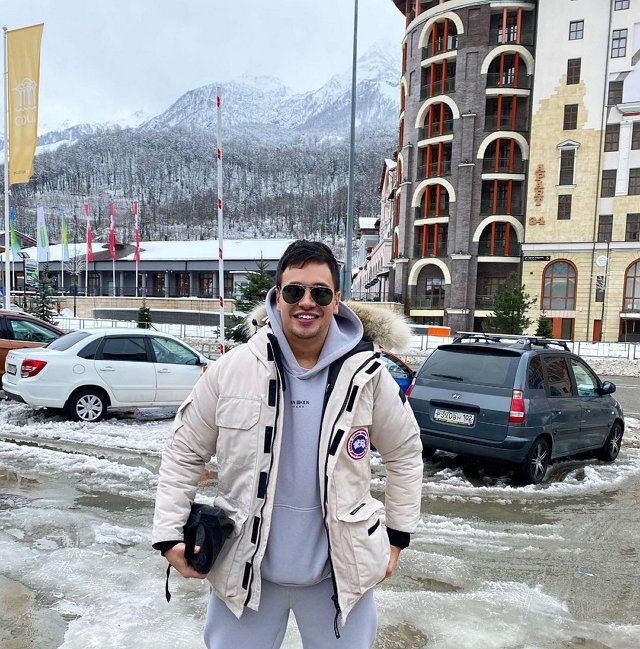 Даниил Сахнов: Москва, жди, я лечу домой Даниил Сахнов: Москва, жди, я лечу домой