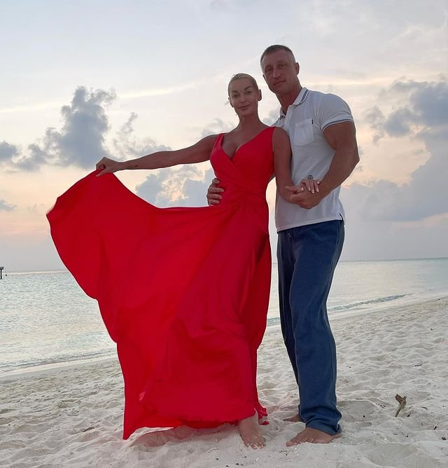 �������� ���������� ��������� � � ��������� � ����������������