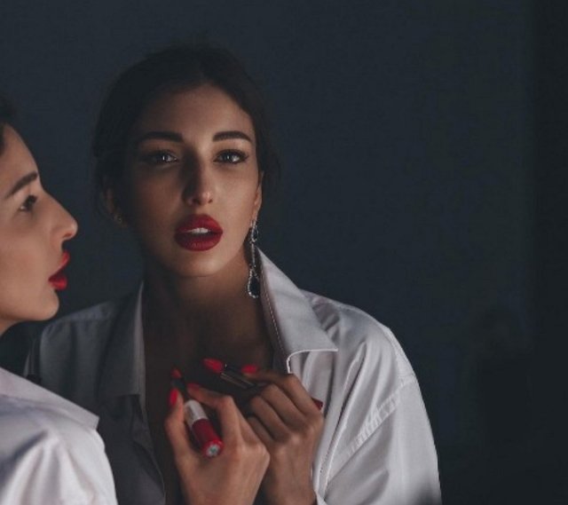 Яна Захарова: У меня нет к нему чувств Яна Захарова: У меня нет к нему чувств