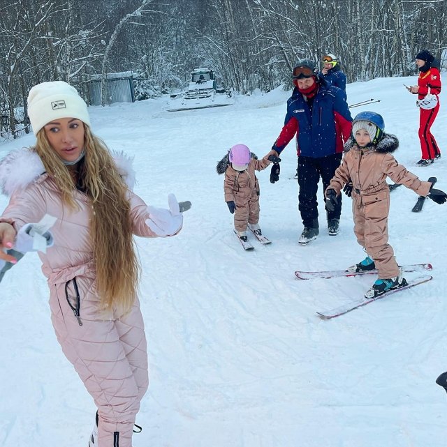 Фото детей участников Дома-2 (31.01.2022) Фото детей участников Дома-2 (31.01.2022)