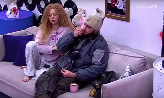 Репина не станет жить с бомжом Безусом Репина не станет жить с бомжом Безусом