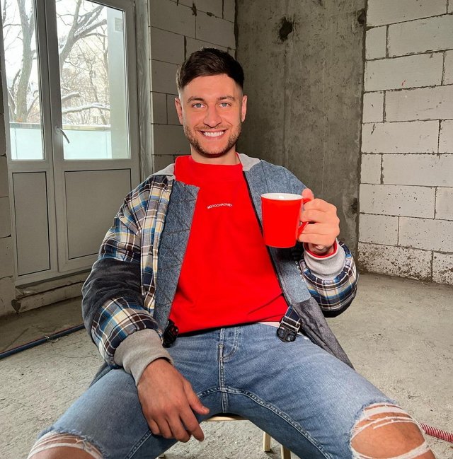 Дава забыл о «Доме-2» и занялся новым треком Дава забыл о «Доме-2» и занялся новым треком