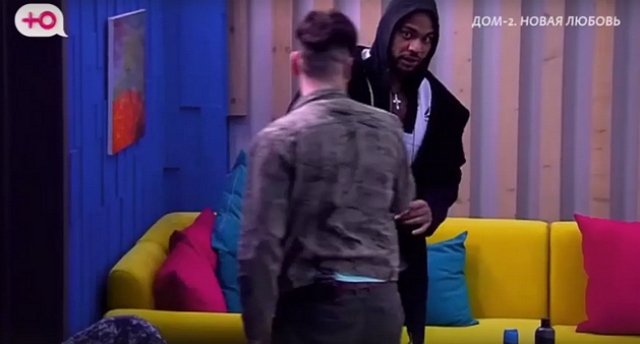 Барзиков вынужден терпеть агрессию Мондезира Барзиков вынужден терпеть агрессию Мондезира