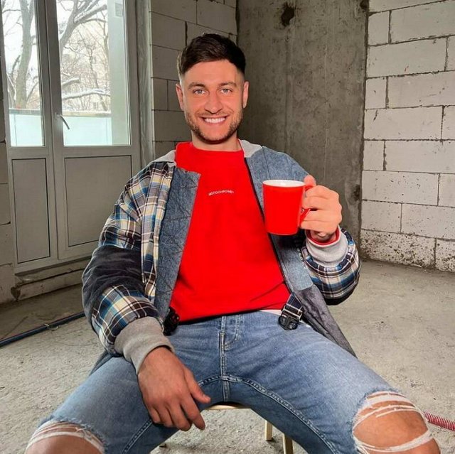 Давид Манукян пожаловался на возвращение лишнего веса Давид Манукян пожаловался на возвращение лишнего веса