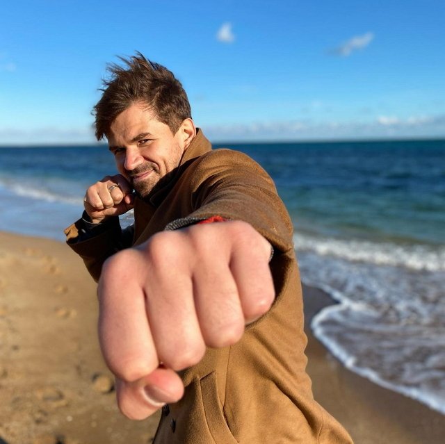 ����� ����� ���: ���� ������