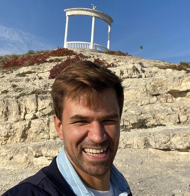 ����� ����� ���: ���� ������