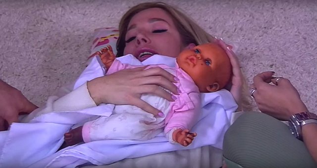 Ермакова не может думать ни о чём другом, кроме детей Ермакова не может думать ни о чём другом, кроме детей