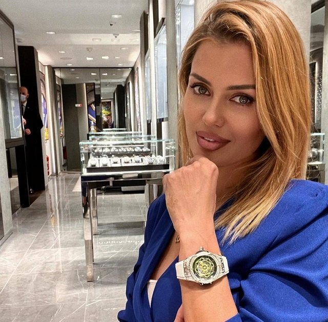 ������ �������� ������������� �� �������� ���� � �������