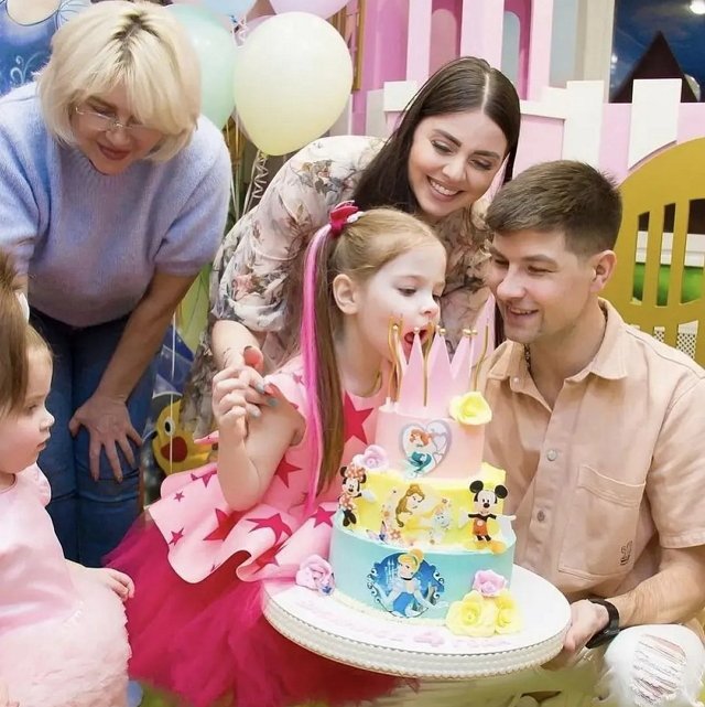 Фото детей участников Дома-2 (5.04.2022) Фото детей участников Дома-2 (5.04.2022)