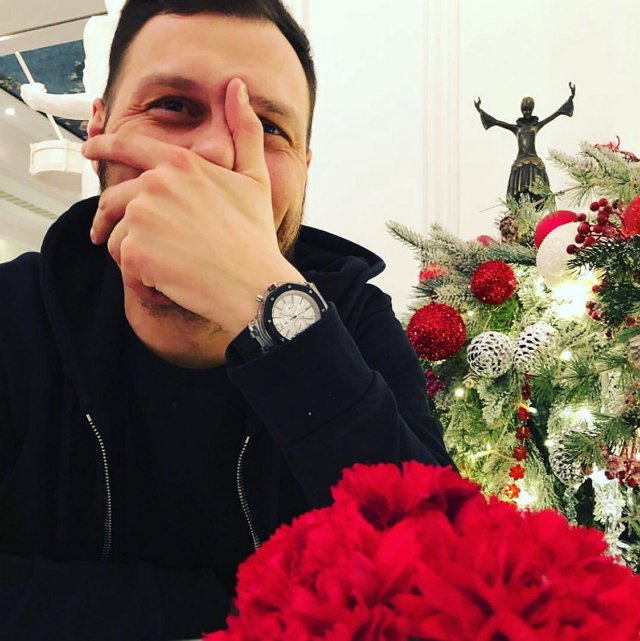 ����� ����� ���: ������ ������