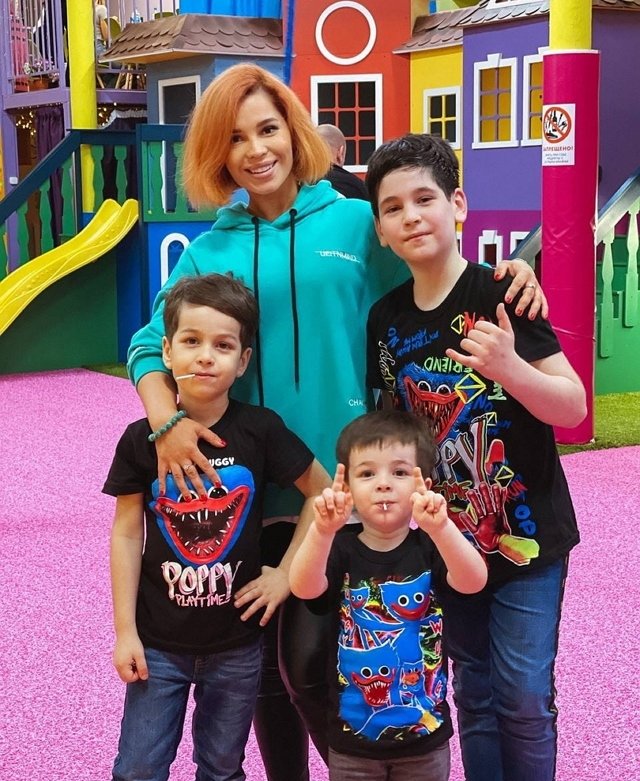 Фото детей участников Дома-2 (9.04.2022) Фото детей участников Дома-2 (9.04.2022)