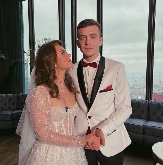 Горина отпраздновала 9 месяцев своих отношений с Яной Захаровой Горина отпраздновала 9 месяцев своих отношений с Яной Захаровой