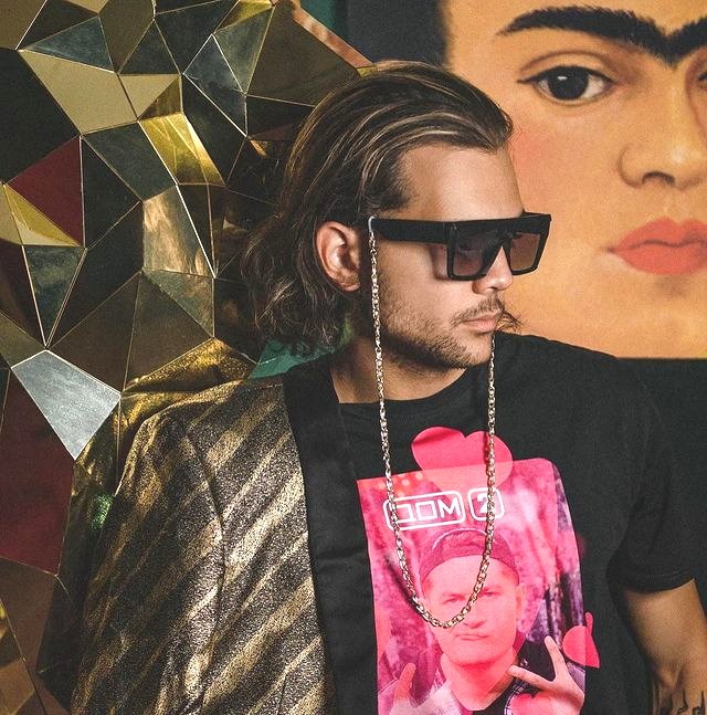 Чистов отказался от Ермаковой и покинул проект Чистов отказался от Ермаковой и покинул проект