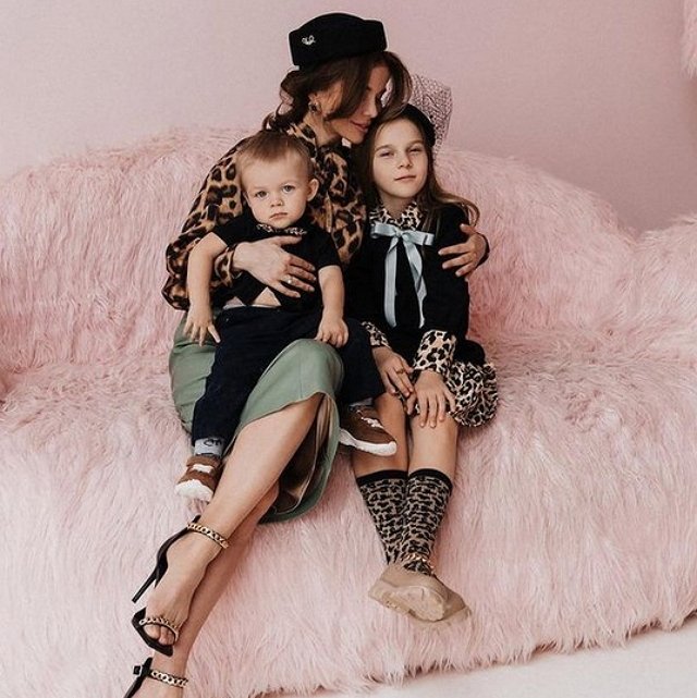 Фото детей участников Дома-2 (28.04.2022) Фото детей участников Дома-2 (28.04.2022)