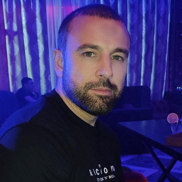 Алексей Адеев: Драма любви и глупости Алексей Адеев: Драма любви и глупости