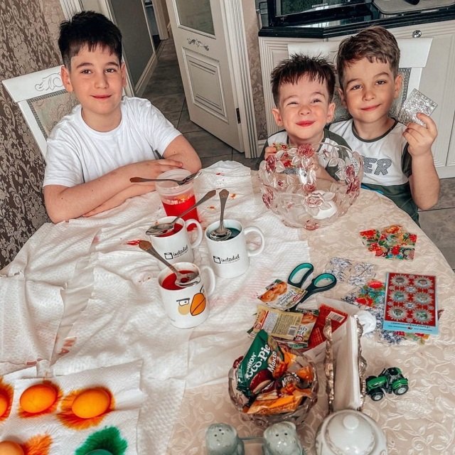 Фото детей участников Дома-2 (29.04.2022) Фото детей участников Дома-2 (29.04.2022)