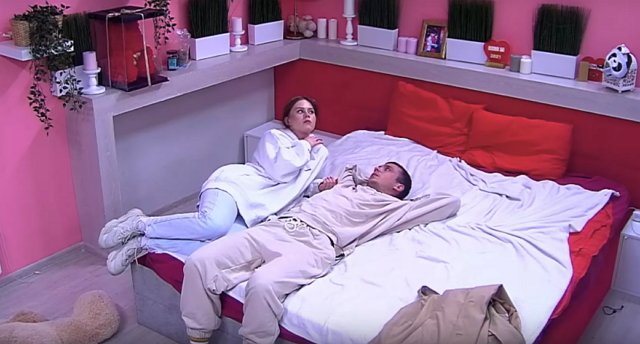 Супруги Николайчук опять устроили скандал из-за быта Супруги Николайчук опять устроили скандал из-за быта