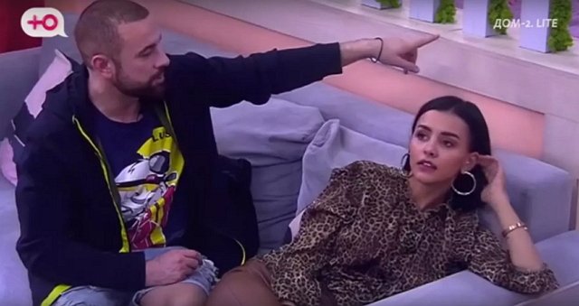 Грант думает, что Адеев влюблён в Бухынбалтэ Грант думает, что Адеев влюблён в Бухынбалтэ