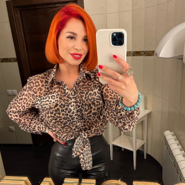 Юлия Салибекова: Цвет волос огонь! Юлия Салибекова: Цвет волос огонь!