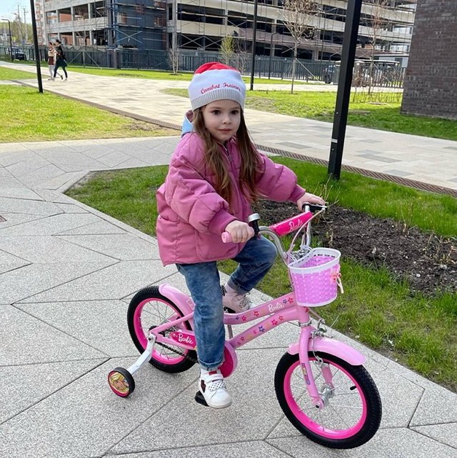 Фото детей участников Дома-2 (10.05.2022) Фото детей участников Дома-2 (10.05.2022)