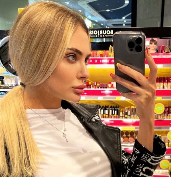 Юлия Жукова: Впереди целый май Юлия Жукова: Впереди целый май