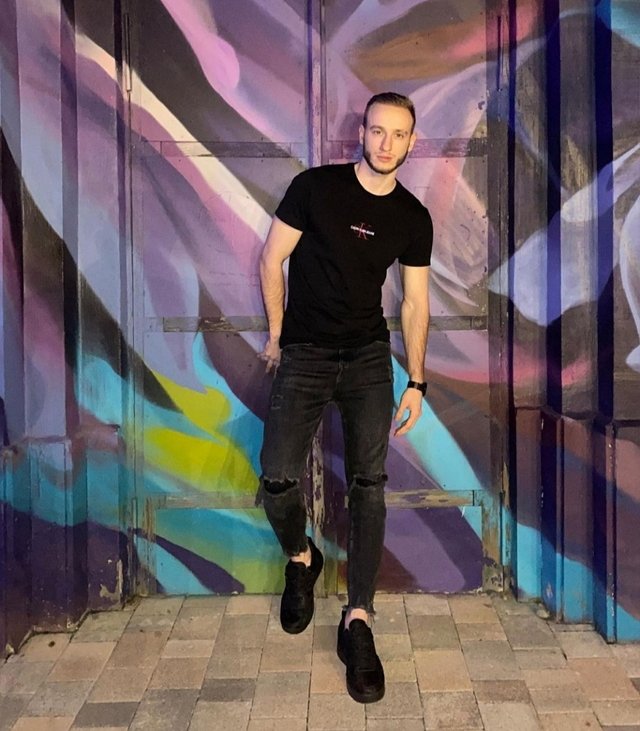 Никита Балыкин: Не хочу серьёзных отношений Никита Балыкин: Не хочу серьёзных отношений