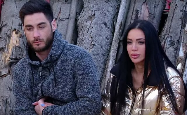 Юля Салибекова намерена забрать у Тиграна всё, включая машину Юля Салибекова намерена забрать у Тиграна всё, включая машину