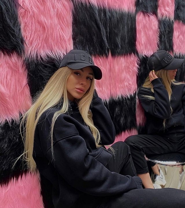 Виктория Бахарева: Честно, я терпеть не могу искусство Виктория Бахарева: Честно, я терпеть не могу искусство