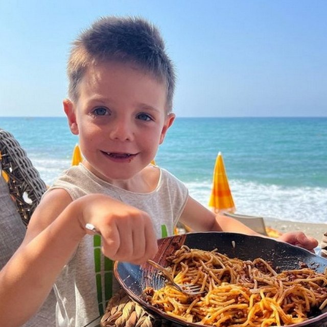 Фото детей участников Дома-2 (27.05.2022) Фото детей участников Дома-2 (27.05.2022)